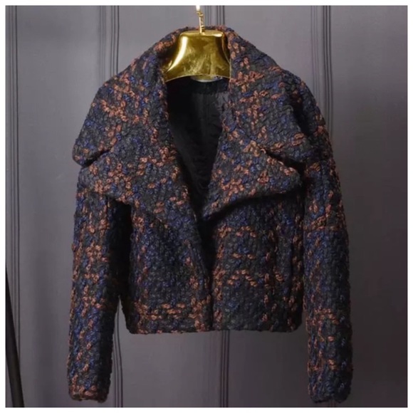 The BEYONKA Chunky Tweed Jacket - Picture 5 of 10